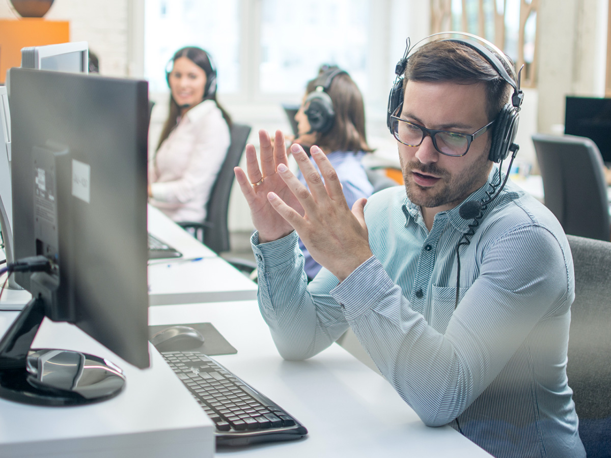 cs_rep-1 a customer service representative helping a customer over the phone